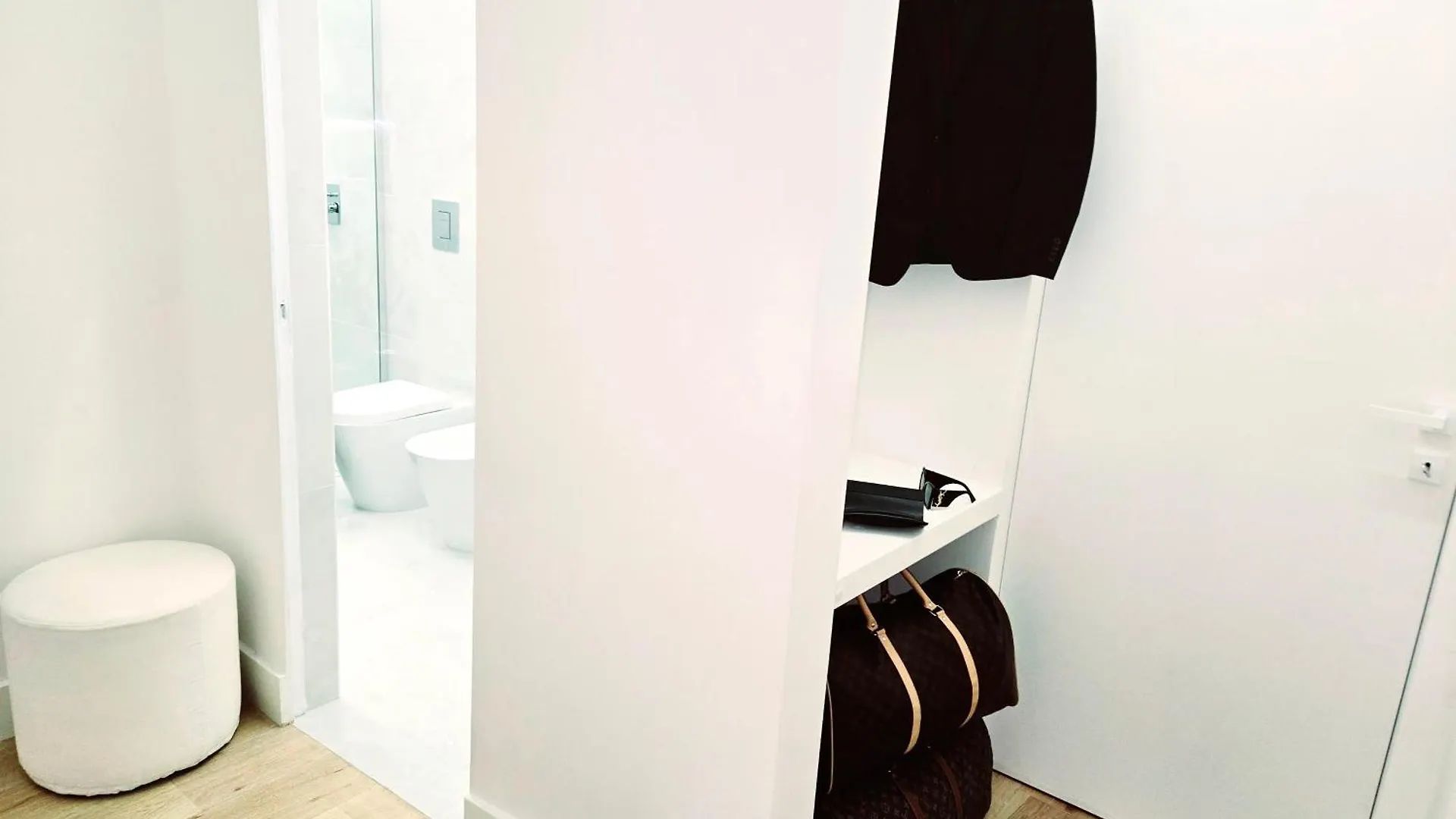 アパート B89 Luxury Gallery House Piazza Di Spagna ローマ