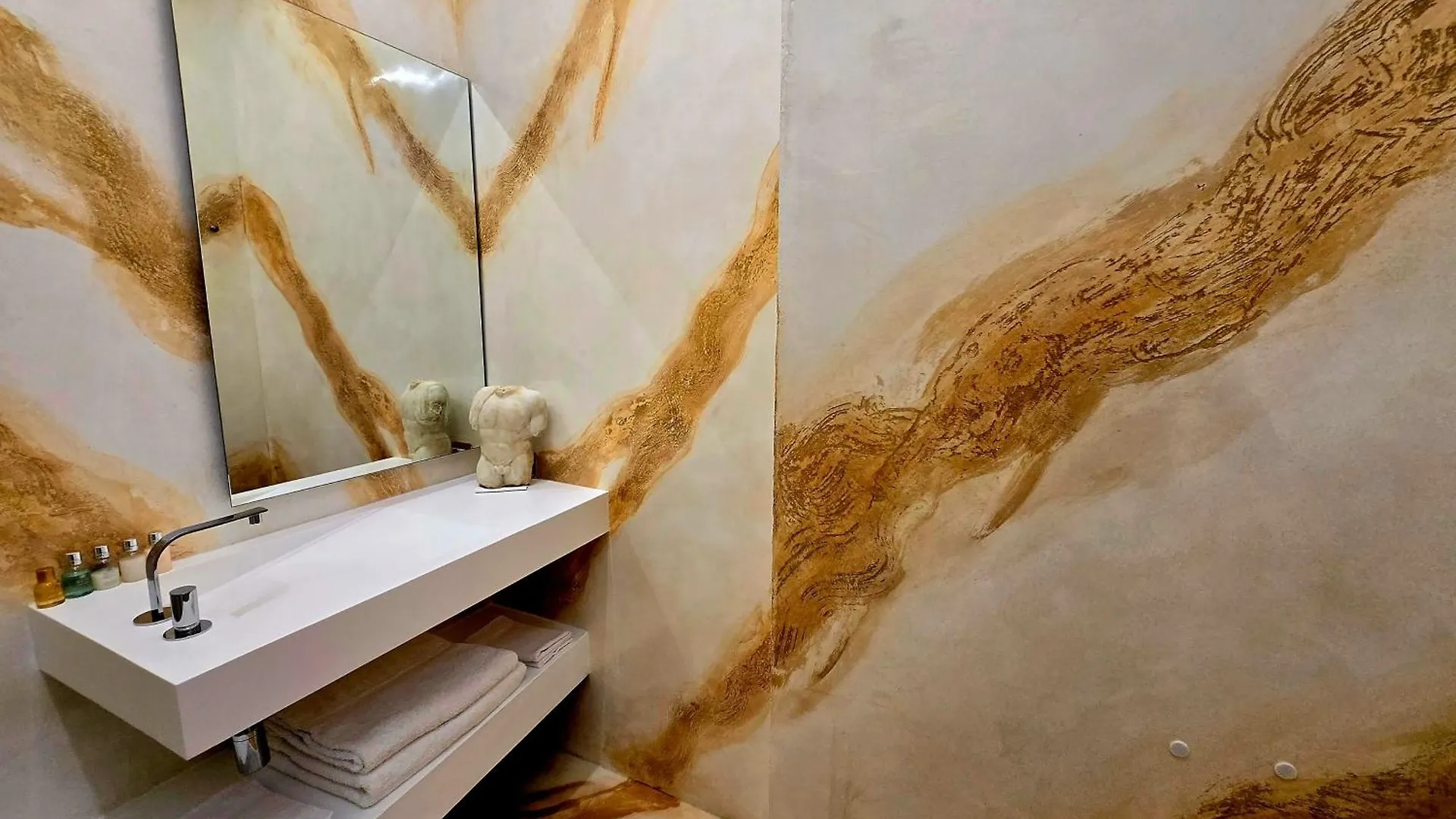 B89 Luxury Gallery House Piazza Di Spagna Rome 0*,