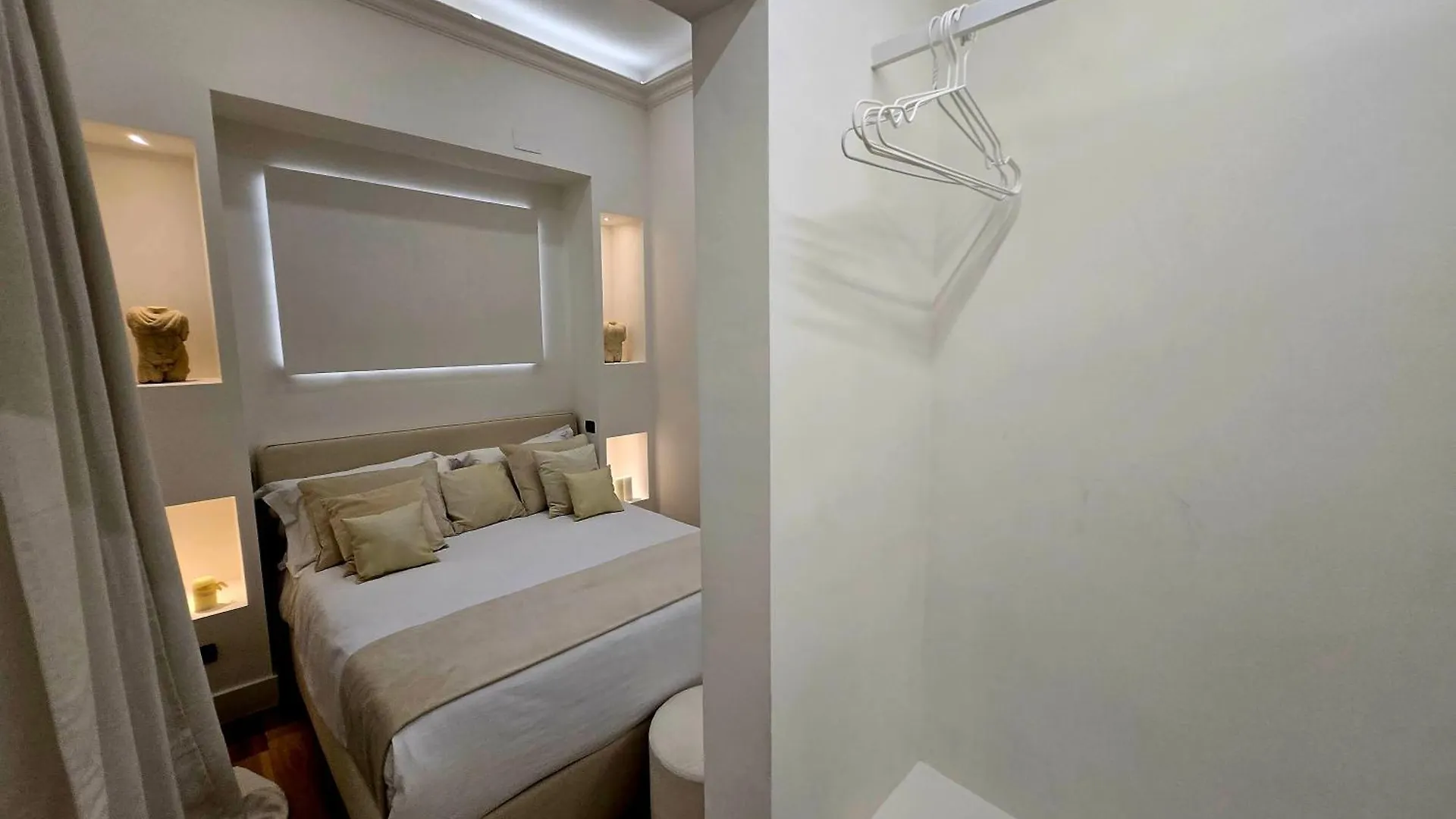 Apartment B89 Luxury Gallery House Piazza Di Spagna Rome