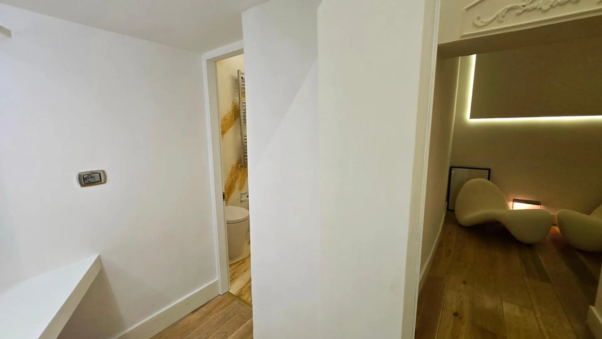 Apartment B89 Luxury Gallery House Piazza Di Spagna Rome