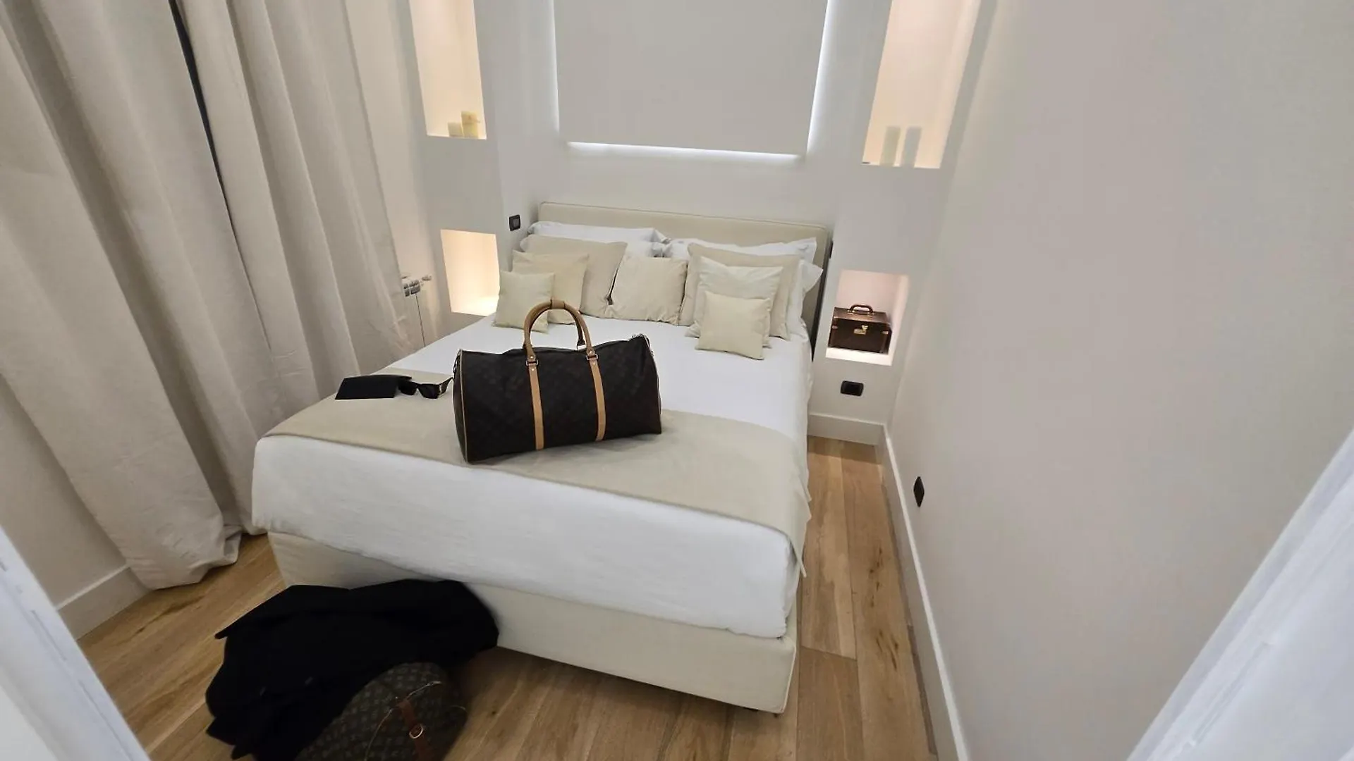 B89 Luxury Gallery House Piazza Di Spagna Rome 0*,