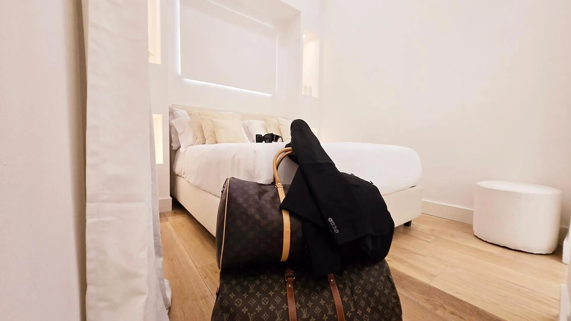 アパート B89 Luxury Gallery House Piazza Di Spagna ローマ イタリア