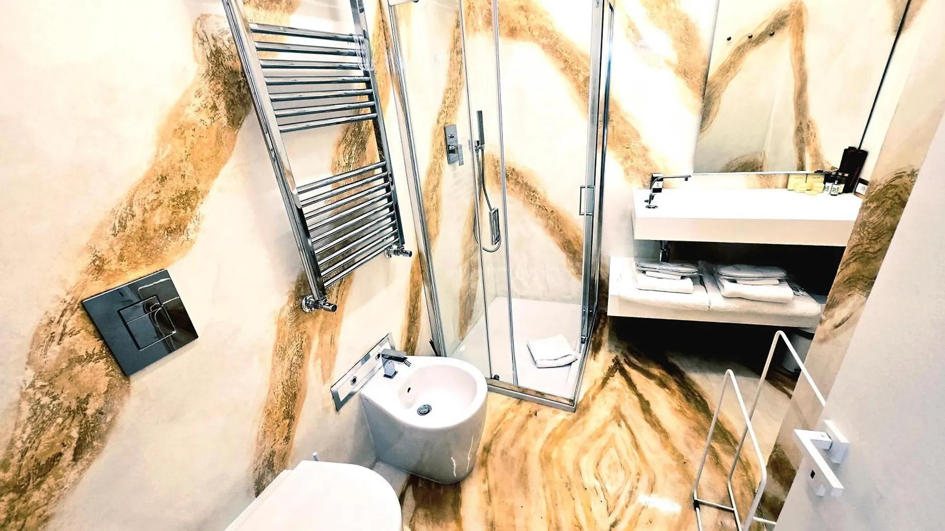 アパート B89 Luxury Gallery House Piazza Di Spagna ローマ