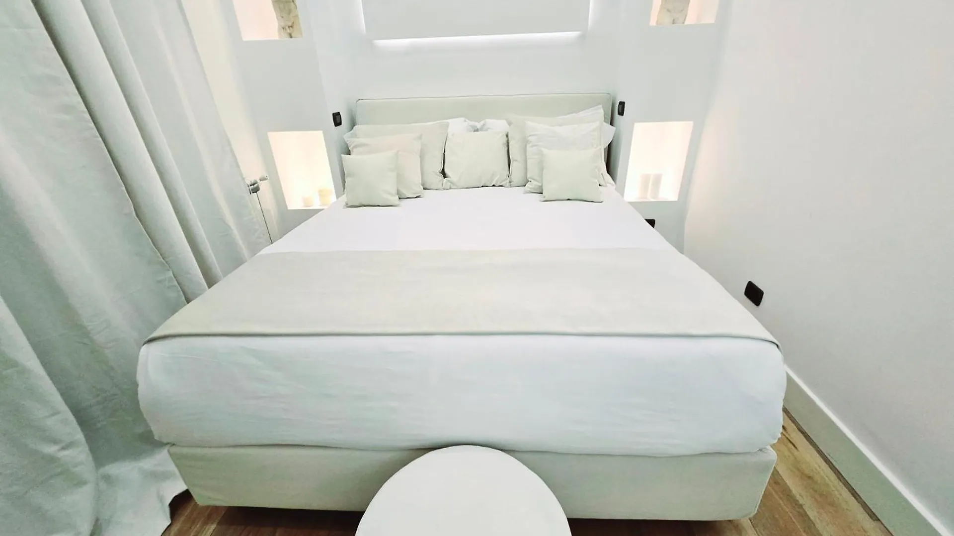 B89 Luxury Gallery House Piazza Di Spagna Rome 0*,  Italy