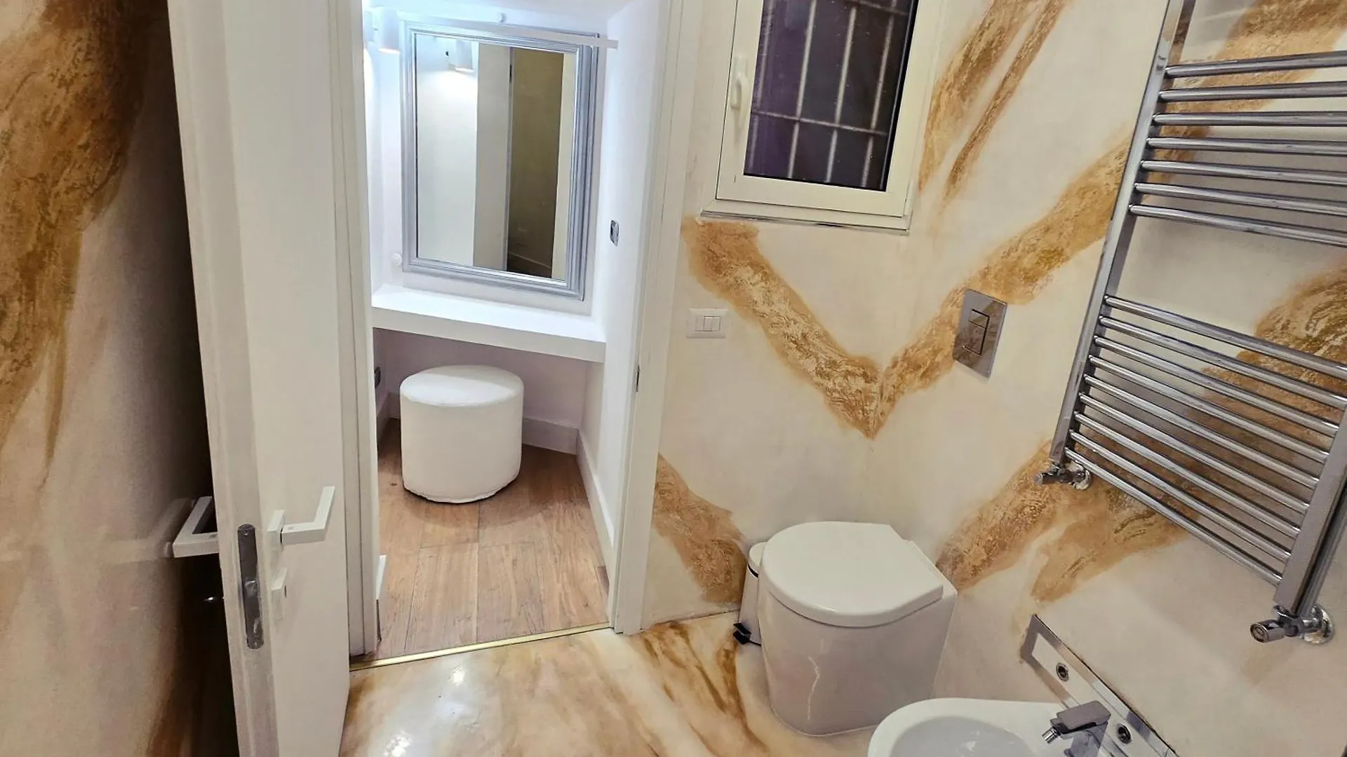 Apartment B89 Luxury Gallery House Piazza Di Spagna Rome